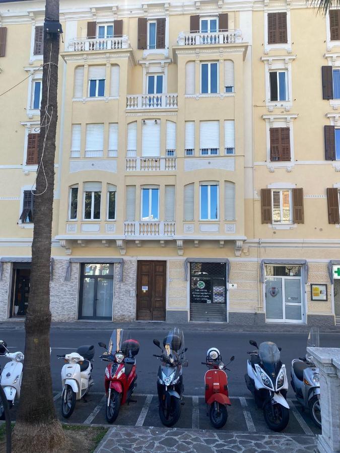 Casa Celeste, Bilocale Nel Pieno Centro Di ألاسيو المظهر الخارجي الصورة